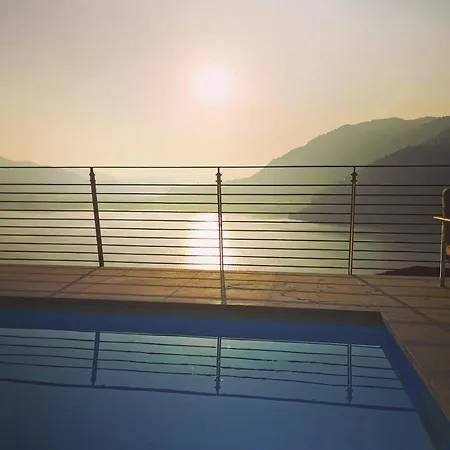 Дом отдыха Luxury Como Lake