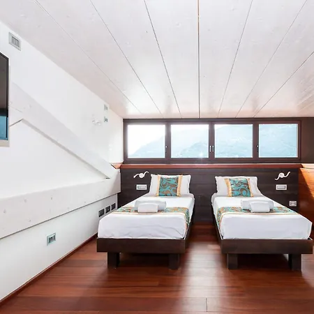 Дом отдыха Luxury Como Lake Блевио