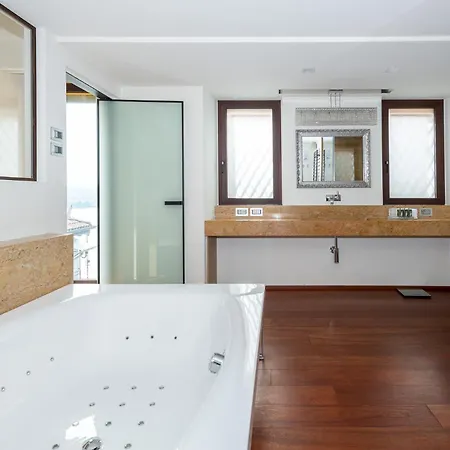 Luxury Como Lake