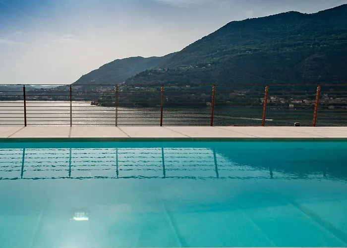 Luxury Como Lake Nyaraló