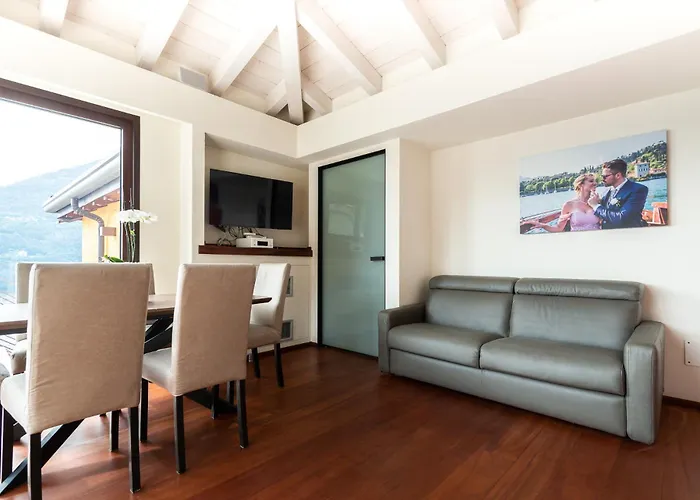 Luxury Como Lake בלביו